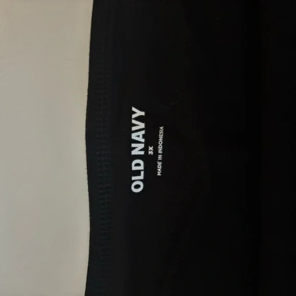 Set of Old Navy Tube Tops - Picture 4 of 6